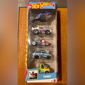 🔥 Hot Wheels Tooned 5-Pack – ‘83 Chevy Silverado, Camaro Z28 + More |
